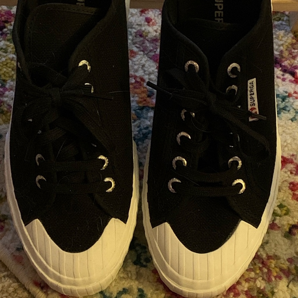 Superga Women’s Navy Blue/White Sneakers size 9